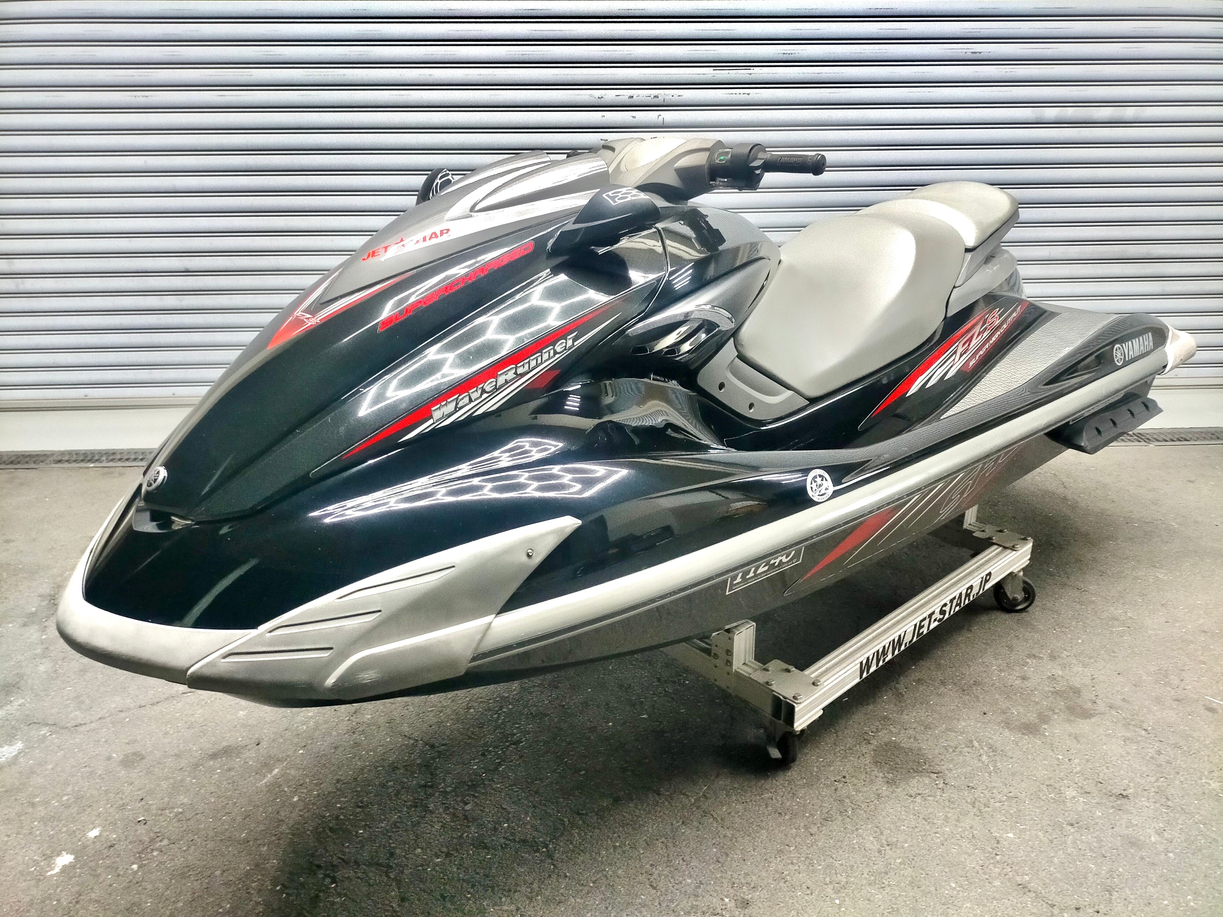FZS SHO '09 125Hours [Almost Fresh water use only, Good condition]