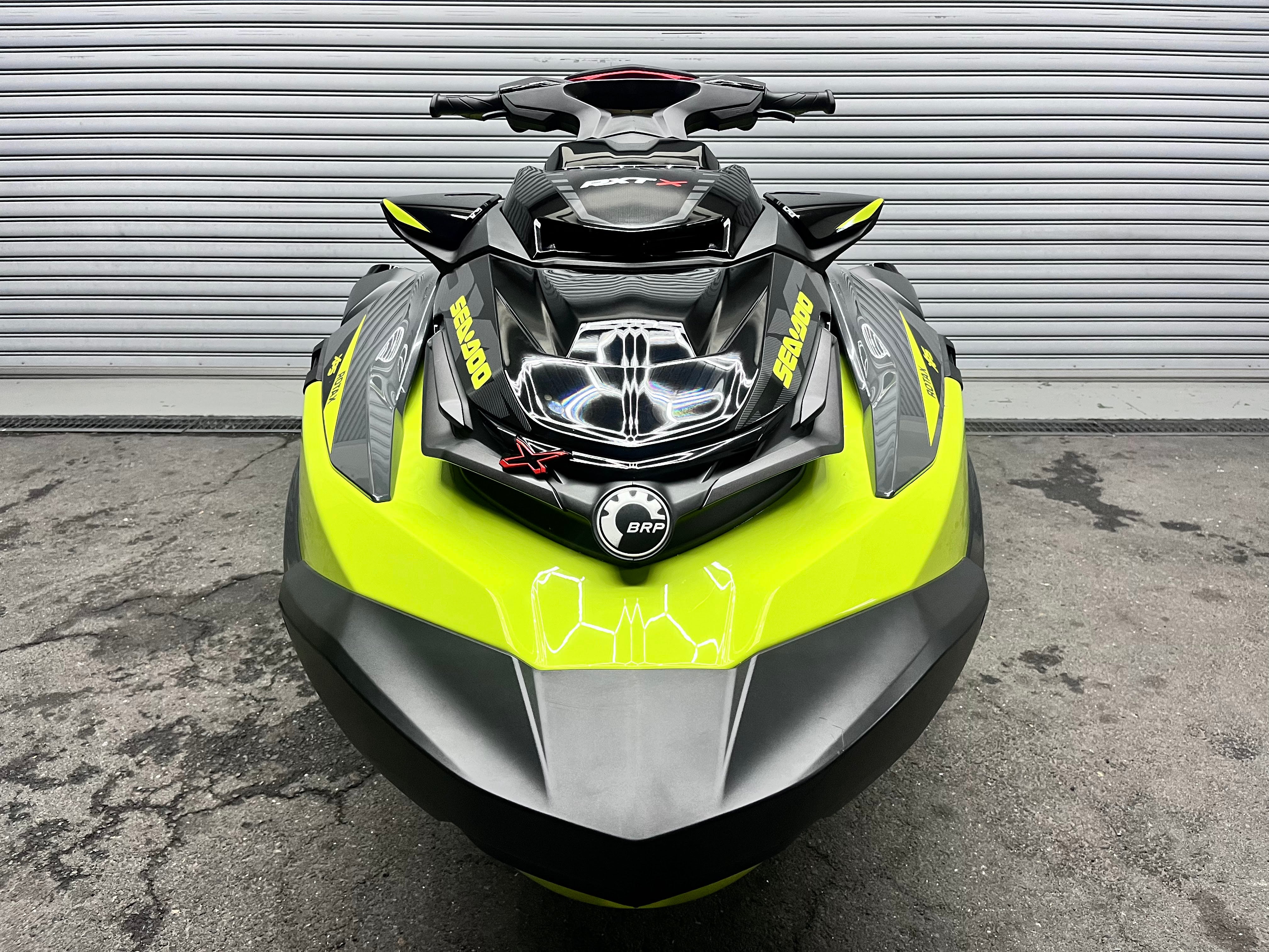 RXT-X RS 300 '18 Yellow [Fresh water use only, Excellent condition]