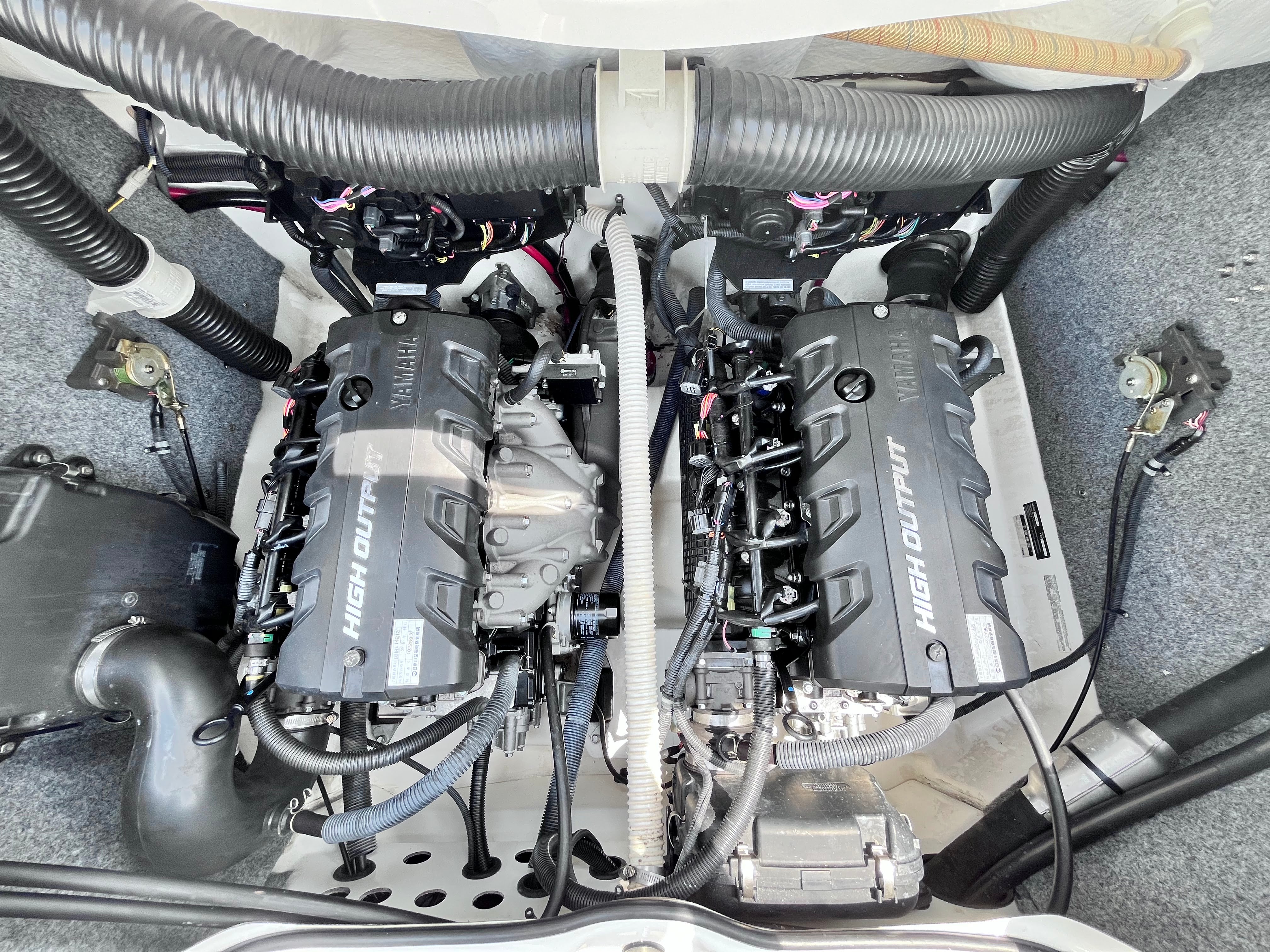 AR240 HighOutput '14 [Flexiteek & Thrust Vector]