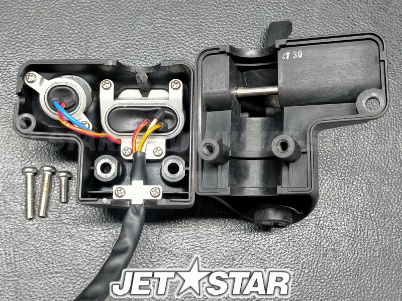 Kawasaki ULTRA300X '13 OEM LEVER-ASSY-THROTTLE Used (39074-3729) [K0550-18]