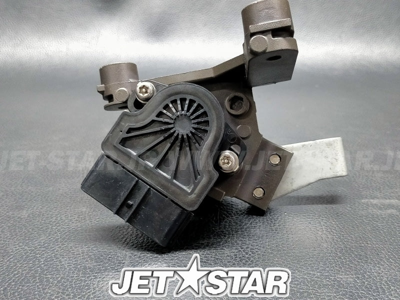 Kawasaki ULTRA310LX '16 OEM LEVER-ASSY-THROTTLE Used (39074-3730) (WITH DEFECT) [K2794-10]