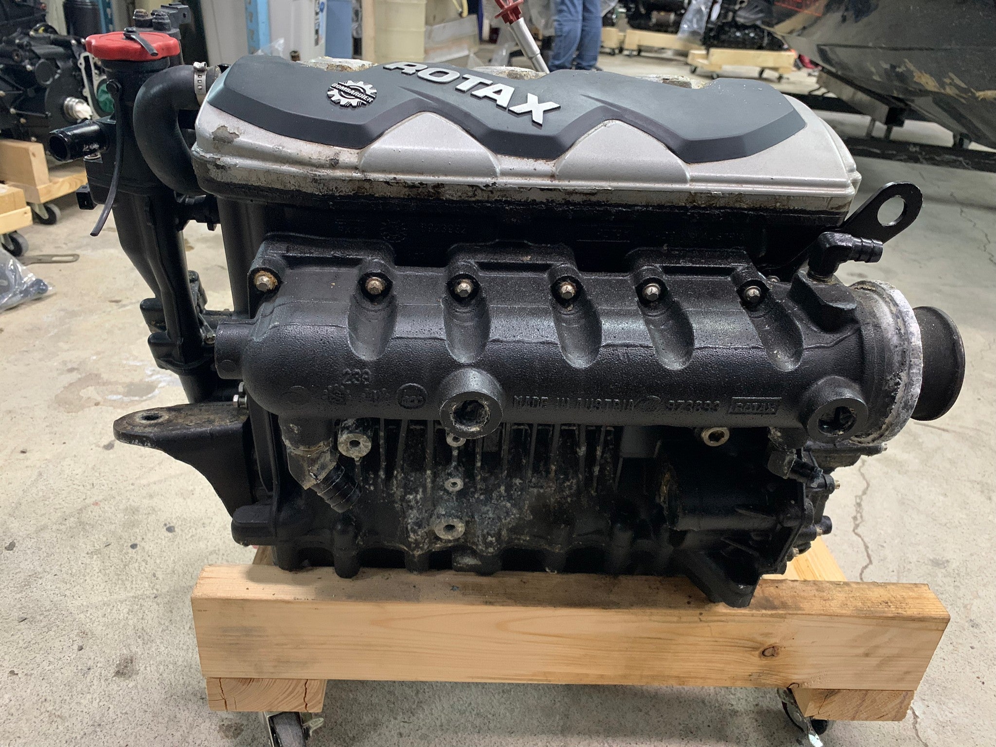 SEADOO GTX 4-TEC '04 OEM ENGINE Used [S5215-00]