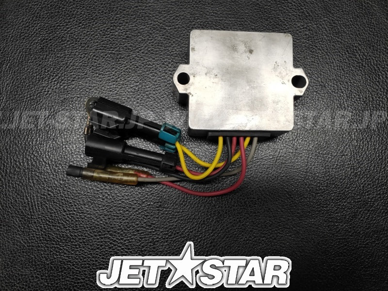 SEADOO CHALLENGER2000 '01 OEM VOLTAGE REGULATOR Used (883072T2) [X2309-05]