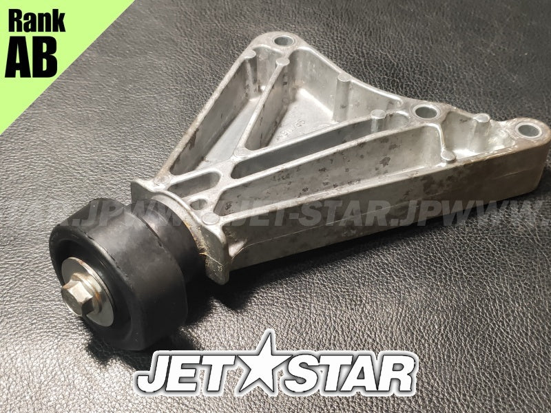SEADOO SPARK '14 OEM REAR ENGINE BRACKET, EXHAUST Used (420911785) [X2401-58]