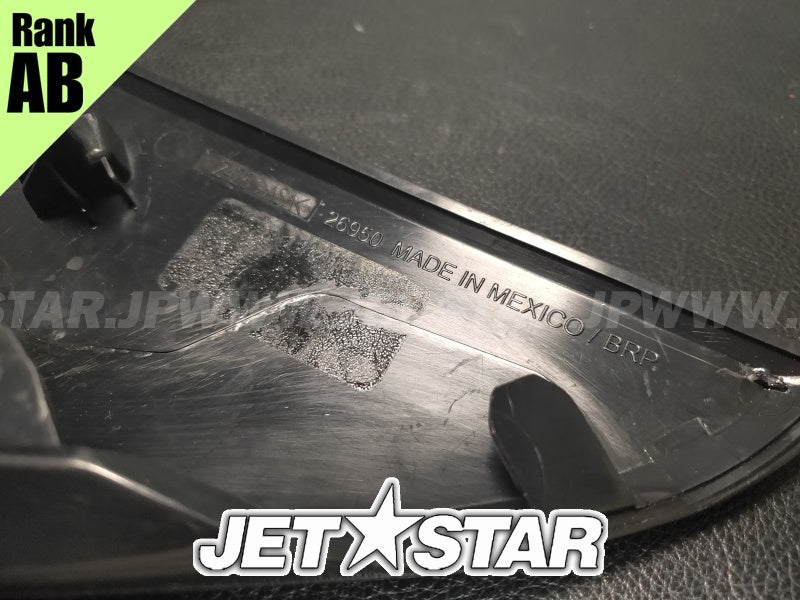 SEADOO GTI 130 '21 OEM DEEP BLACK, RH MIRROR COVER Used (269502428) [X2402-15]