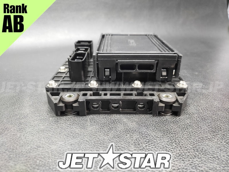 YAMAHA FXCruiserHO '18 OEM FUSE BOX ASSY Used (6EX-82170-01) [X2403-14]