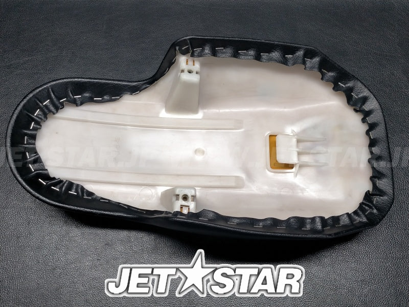 YAMAHA SJ700 '00 OEM STEERING PAD COMP Used (GM6-6142A-20) [X2406-89]