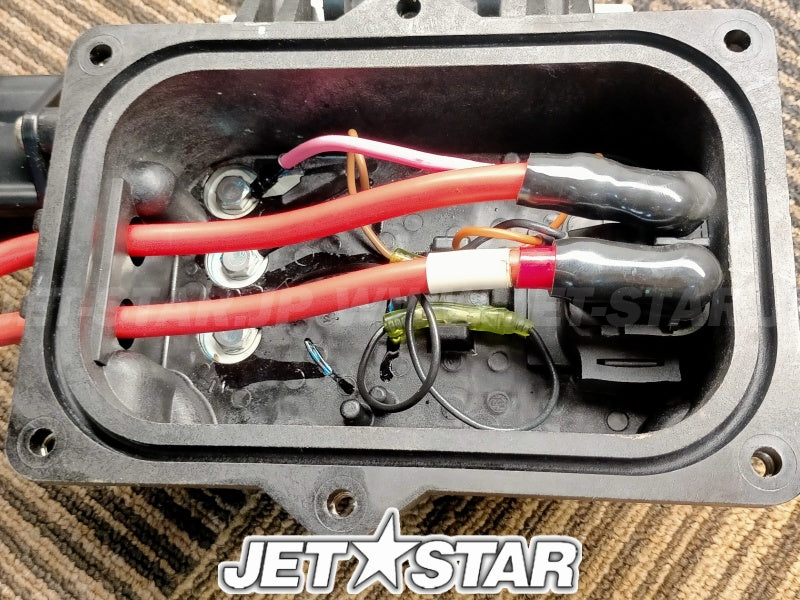 YAMAHA VX Cruiser '08 OEM FUSE BOX ASSY Used (6D3-82170-00) [Y1826-05]