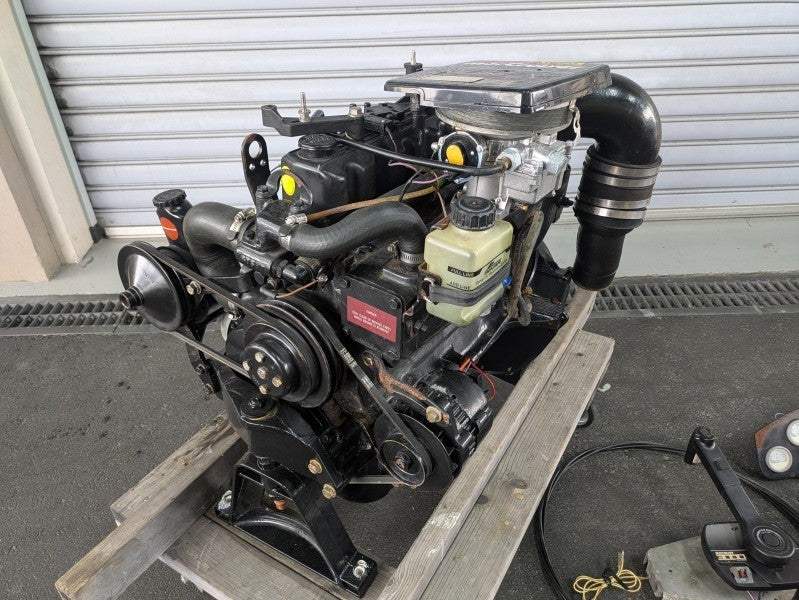 Mercruiser 3.0LX Complete ENGINE Used [Fresh water only use, Great condition]