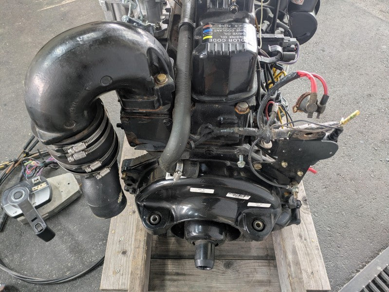 Mercruiser 3.0LX Complete ENGINE Used [Fresh water only use, Great condition]