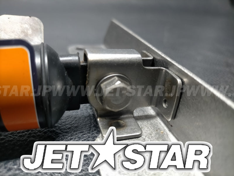 STX-15F'08 OEM (Hull-Front-Fittings) DAMPER,HATCH Used [K3473-18]