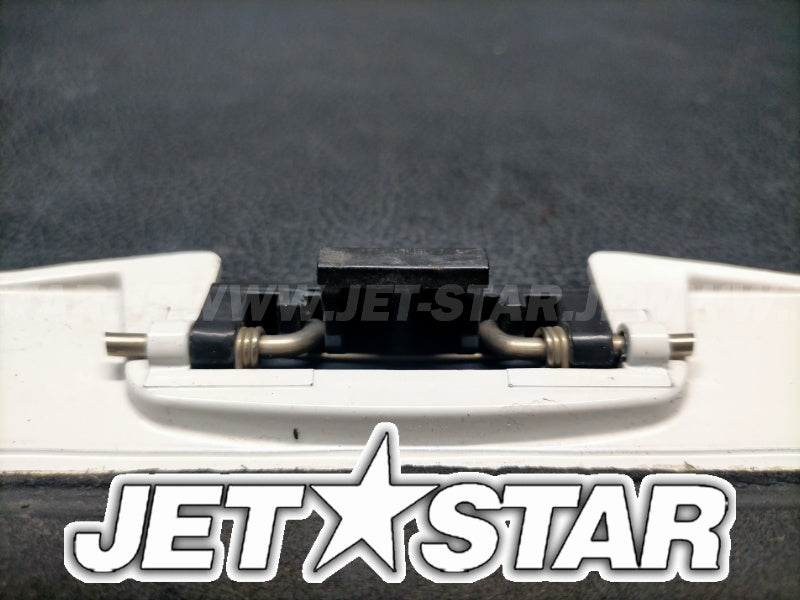 STX-15F'08 OEM (Hull-Middle-Fittings) COVER,CENTER STORAGE,J.WHITE Used [K3473-20]
