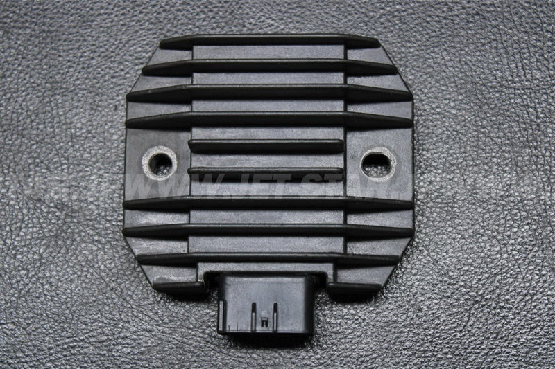 STX-12F'03 OEM (Fuel-InjectionJT1200-B1) REGULATOR-VOLTAGE Used [K7220-10]