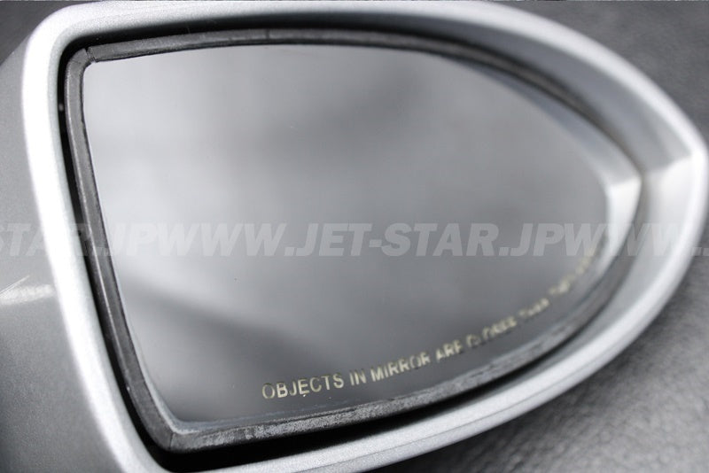 RXT-X 255'08 OEM (Front-Storage-Compartment-1) MIRROR SHEEL Used [S3386-11]