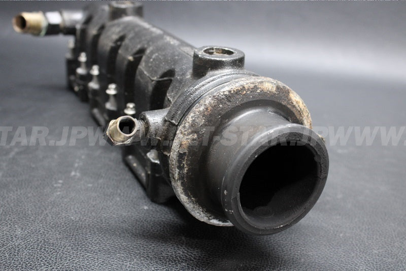 RXT'05 OEM (Cylinder-Head) ENGINE EXHAUST MANIFOLD Used [S8558-10]