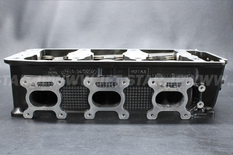 GTX 300'19 OEM (Cylinder-Head-And-Exhaust-Manifold) CYLINDER HEAD ASS'Y Used [X2207-04]