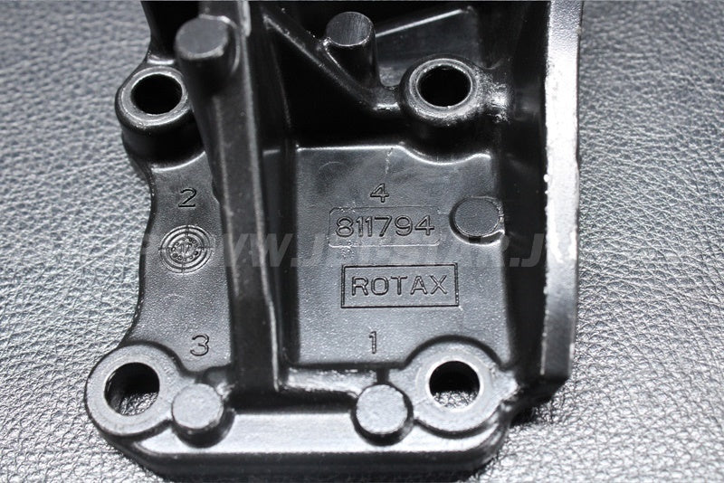 GTX 300'19 OEM (Engine-Block) FRONT ENGINE BRACKET Used [X2207-31]