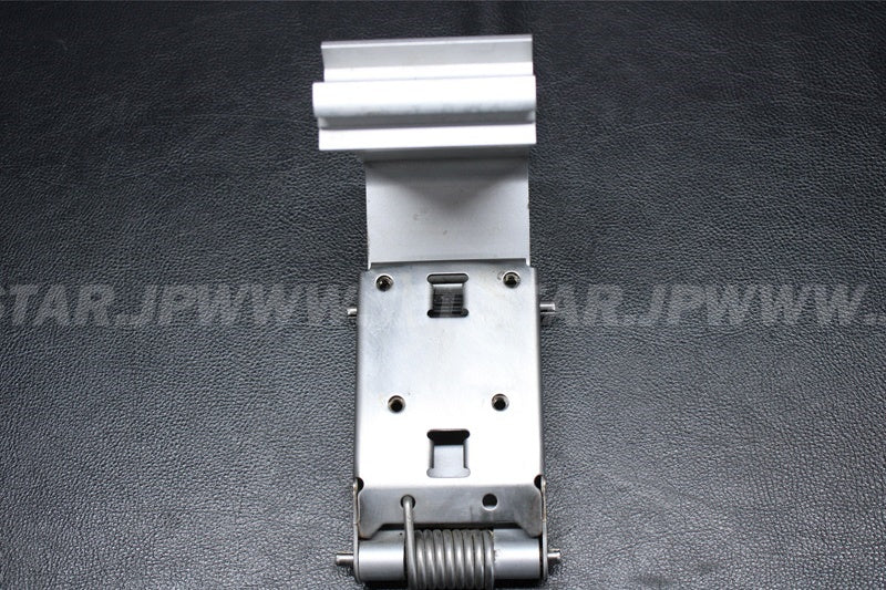 VXCruiser'10 OEM (ENGINE-HATCH-2) HINGE ASSY. Used [Y0927-10]