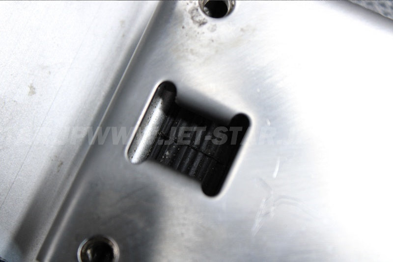 VXCruiser'10 OEM (ENGINE-HATCH-2) HINGE ASSY. Used [Y0927-10]