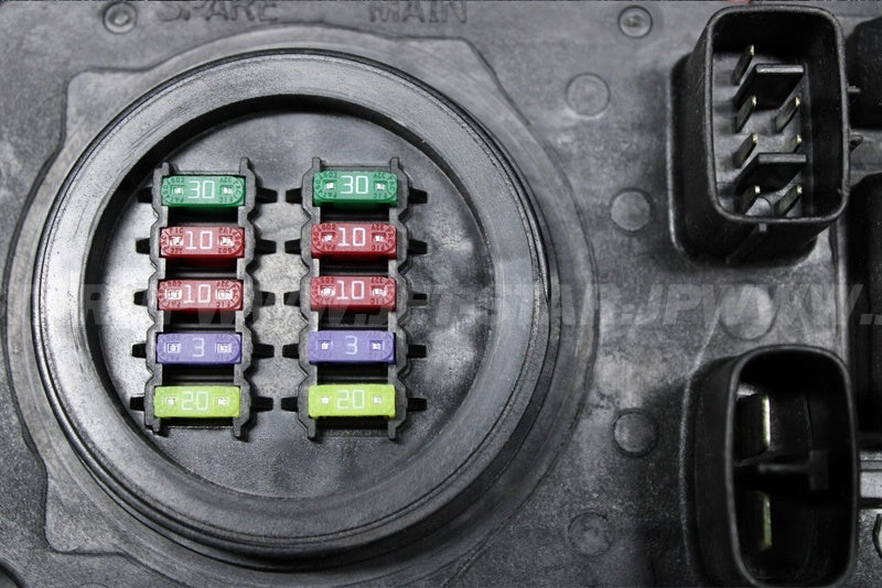 VXCruiser'10 OEM (ELECTRICAL-1) FUSE BOX ASSY Used [Y0927-62]