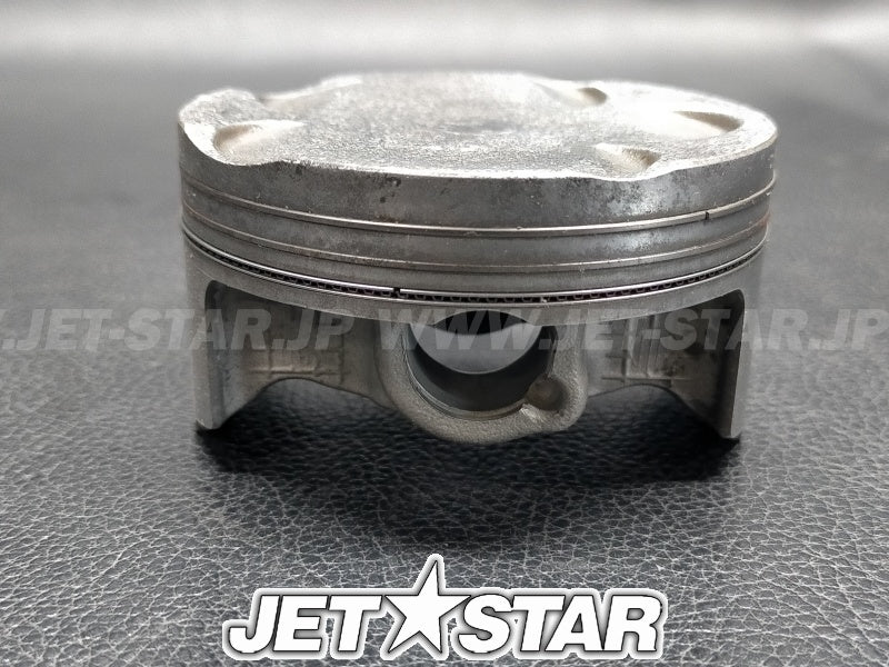 YAMAHA VXDeluxe '08 OEM PISTON (STD) Used (6D3-11631-00-B0/6D3-11603-00) (with defect) [Y3571-44]