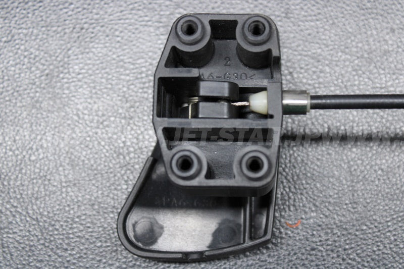 FX140'03 OEM (ENGINE-HATCH-1) LEVER, LID LOCK Used [Y6189-14]