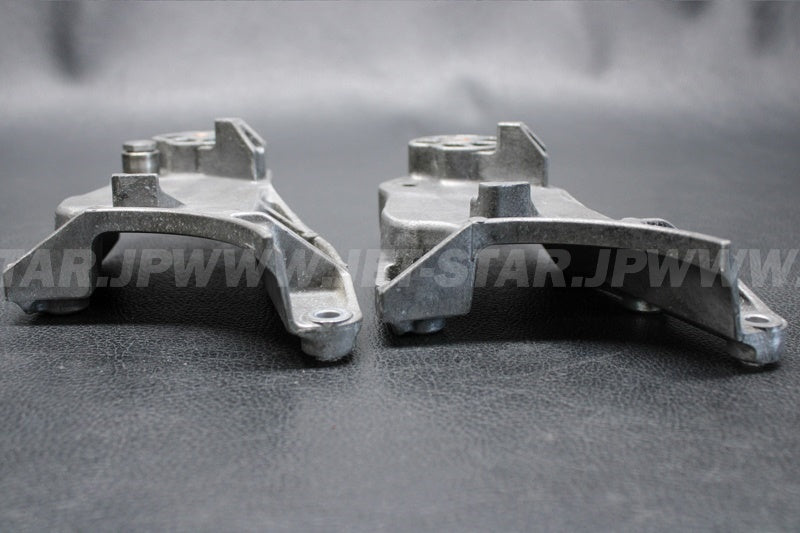 1200XLLTD'99 OEM (JET-UNIT-3) BRACKET 1 Used [Y6773-28]